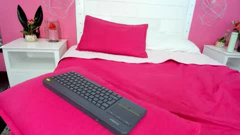 parker_mia02 online show from 01/09/26, 03:04