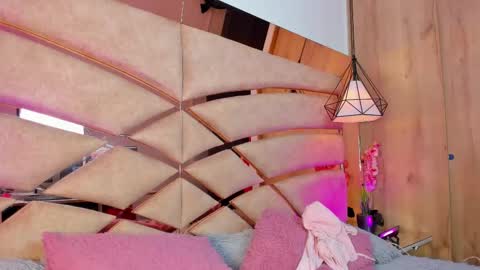 PARKER  online show from 01/15/26, 07:17