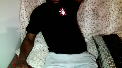 Snapshot of parlaytellio chatting on 12/14/24, 07:57 Parlay Tellio online show from 12/14/24, 07:57