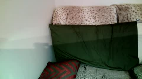 Snapshot of parlaytellio chatting on 01/05/25, 10:08 Parlay Tellio online show from 01/05/25, 10:08