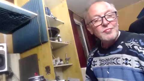 Snapshot of pascal88881 chatting on 12/08/24, 03:10 pascal88881 online show from 12/08/24, 03:10