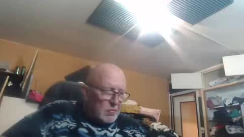 Snapshot of pascal88881 chatting on 12/29/24, 07:11 pascal88881 online show from 12/29/24, 07:11