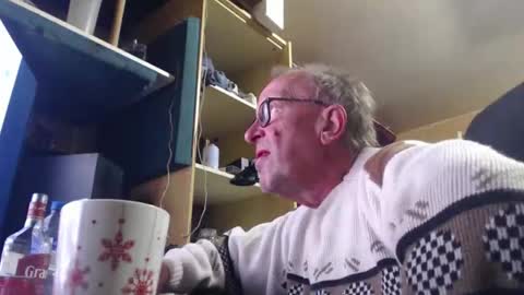 Snapshot of pascal88881 chatting on 10/12/25, 07:07 pascal88881 online show from 10/12/25, 07:07