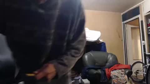 Snapshot of pascal88881 chatting on 11/02/25, 09:22 pascal88881 online show from 11/02/25, 09:22