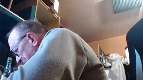 Snapshot of pascal88881 chatting on 11/05/25, 12:43 pascal88881 online show from 11/05/25, 12:43