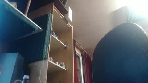 Snapshot of pascal88881 chatting on 12/16/25, 05:51 pascal88881 online show from 12/16/25, 05:51