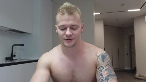 Snapshot of pashka_x chatting on 01/23/25, 12:09 Pashka online show from 01/23/25, 12:09