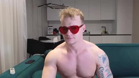 Snapshot of pashka_x chatting on 02/10/25, 12:08 Pashka online show from 02/10/25, 12:08