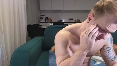 Snapshot of pashka_x chatting on 02/12/25, 08:27 Pashka online show from 02/12/25, 08:27