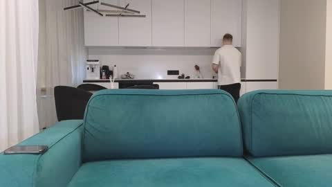 Snapshot of pashka_x chatting on 02/17/25, 08:19 Pashka online show from 02/17/25, 08:19