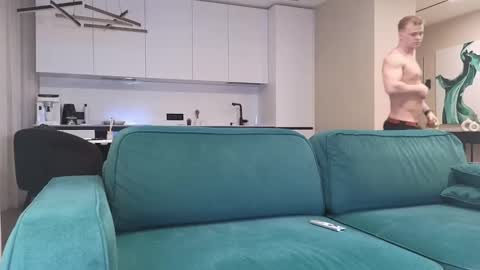 Snapshot of pashka_x chatting on 03/03/25, 04:25 Pashka online show from 03/03/25, 04:25