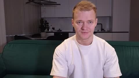 Snapshot of pashka_x chatting on 09/27/25, 06:40 Pashka online show from 09/27/25, 06:40