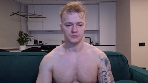 Snapshot of pashka_x chatting on 10/11/25, 06:34 Pashka online show from 10/11/25, 06:34