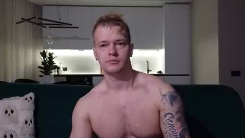 Snapshot of pashka_x chatting on 10/27/25, 04:16 Pashka online show from 10/27/25, 04:16