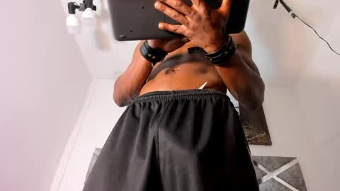 passion_black_ online show from 05/14/26, 04:14