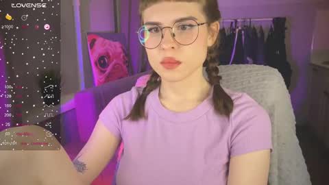 Snapshot of passiondesire_ chatting on 01/09/25, 08:33 Zoe online show from 01/09/25, 08:33