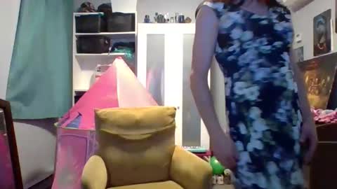 pat0666 online show from 11/05/25, 05:57