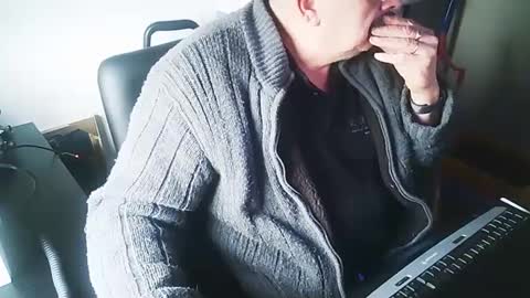 patjeooo online show from 02/16/25, 08:43