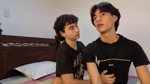 patri_ck_villa online show from 10/28/25, 04:53