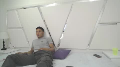 Snapshot of patrick_and_greeicy chatting on 12/18/24, 03:37 patrick_and_greeicy online show from 12/18/24, 03:37