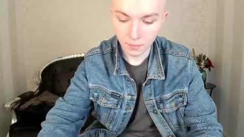 Patrick online show from 06/12/26, 06:23