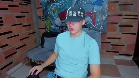 .... online show from 02/03/25, 07:52