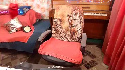 PatsyORose online show from 11/28/25, 04:48