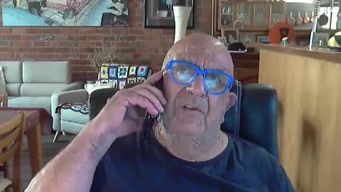 Snapshot of patvac chatting on 12/14/24, 11:01 patvac online show from 12/14/24, 11:01