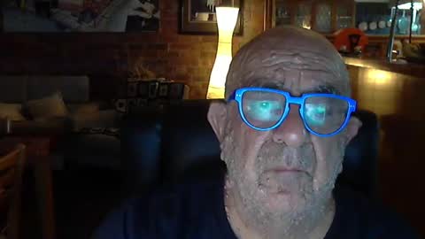 Snapshot of patvac chatting on 12/16/24, 12:38 patvac online show from 12/16/24, 12:38