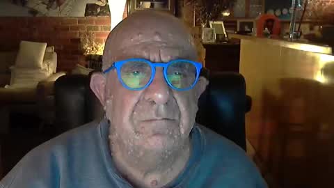 Snapshot of patvac chatting on 09/09/25, 02:49 patvac online show from 09/09/25, 02:49