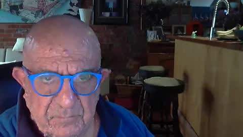 Snapshot of patvac chatting on 09/15/25, 06:24 patvac online show from 09/15/25, 06:24