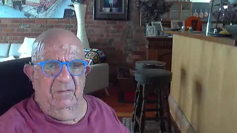 Snapshot of patvac chatting on 10/22/25, 05:08 patvac online show from 10/22/25, 05:08