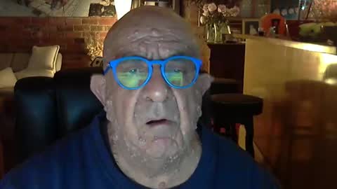 Snapshot of patvac chatting on 11/20/25, 01:33 patvac online show from 11/20/25, 01:33