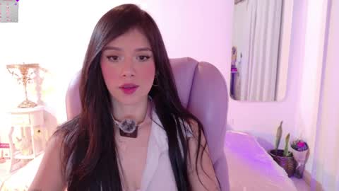 Sofa online show from 04/08/26, 04:45