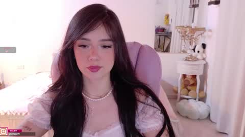 Snapshot of pau_cute chatting on 07/02/26, 04:07 Sofa online show from 07/02/26, 04:07