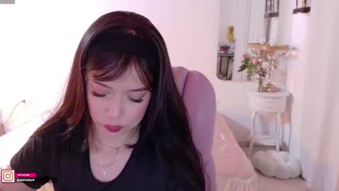 Snapshot of pau_cute chatting on 07/16/26, 07:20 Sofa online show from 07/16/26, 07:20