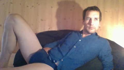 paueriwan online show from 11/04/25, 07:40