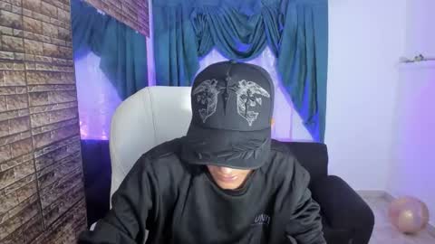 Paul online show from 11/11/25, 03:06