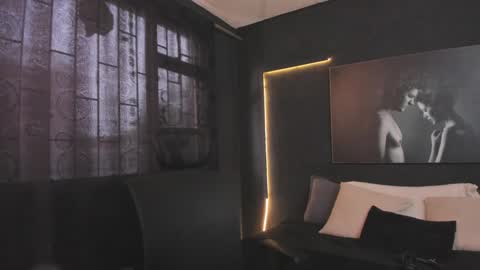 Paul online show from 01/06/25, 01:08