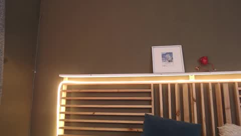 Paul online show from 09/12/25, 01:33