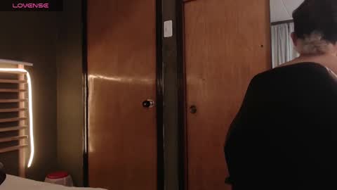 Paul online show from 11/15/25, 01:40