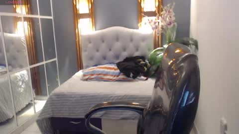 PAUL online show from 12/22/25, 06:05