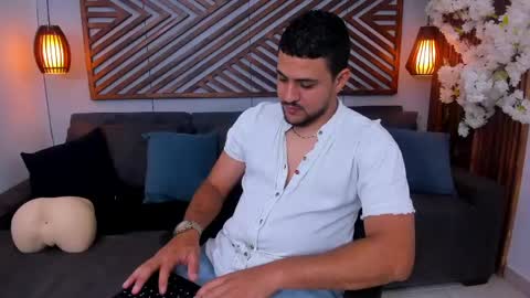 Paul Rivera online show from 05/01/26, 01:21