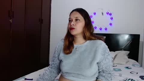 Snapshot of paula_anderson chatting on 11/15/25, 03:37 PAULA online show from 11/15/25, 03:37