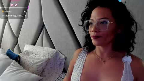 Snapshot of paula_daniela1 chatting on 01/31/25, 09:05 Paula online show from 01/31/25, 09:05