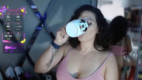 Snapshot of paula_daniela1 chatting on 09/13/25, 08:19 Paula online show from 09/13/25, 08:19