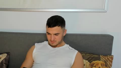 paulblack021 online show from 02/03/25, 12:47