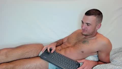 Snapshot of paulblack021 chatting on 11/13/25, 07:13 paulblack021 online show from 11/13/25, 07:13