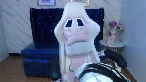 Live 800am 200pm COLOMBIAN HOUR online show from 02/13/25, 04:28