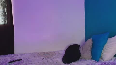 Paulina online show from 12/18/25, 01:06